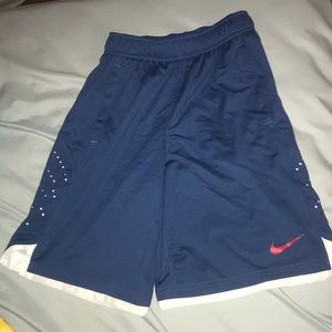 nike basketball shorts !